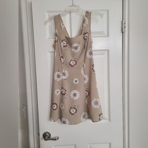Chic Floral Beige Mini Dress